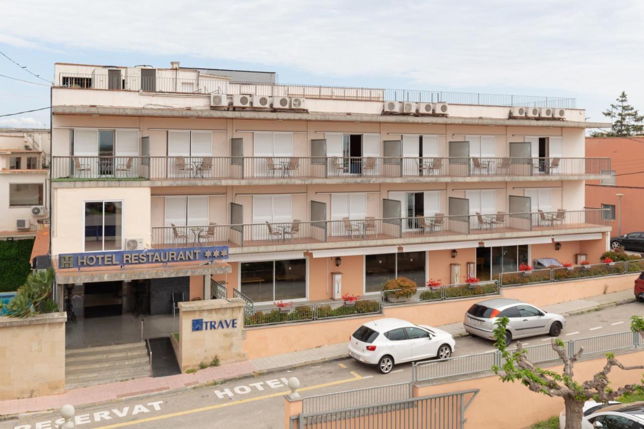 Checkin Trave Hotel Фигерас Екстериор снимка